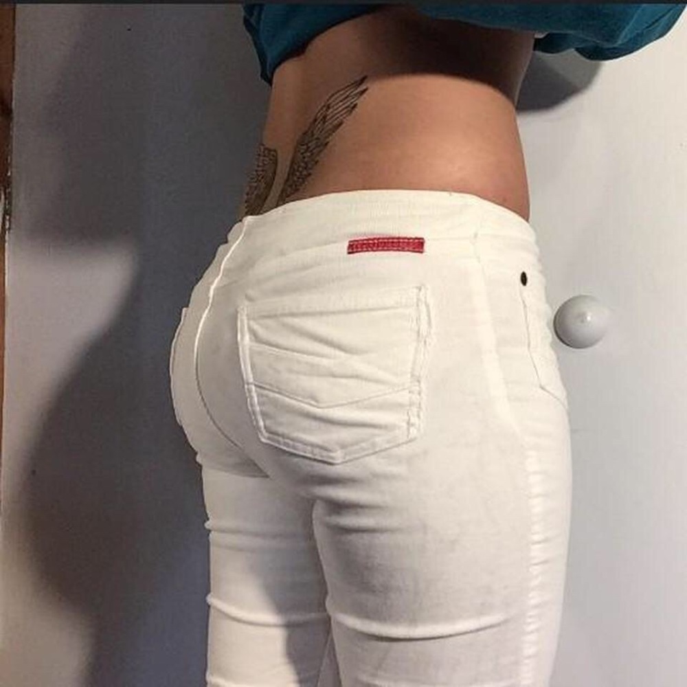 HotKiss
White bootcut pants